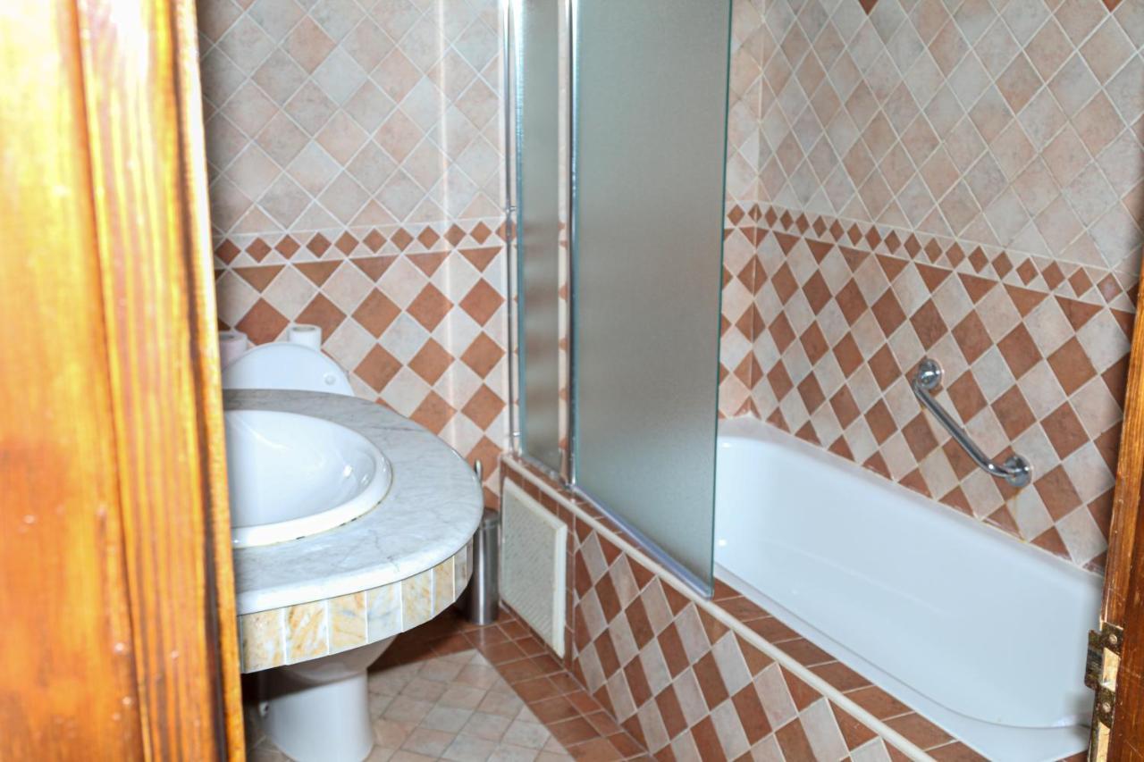 Hotel Mandy Tétouan Kültér fotó