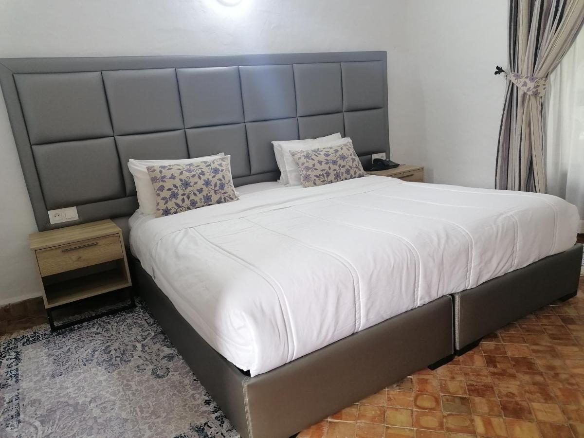 Hotel Mandy Tétouan Kültér fotó